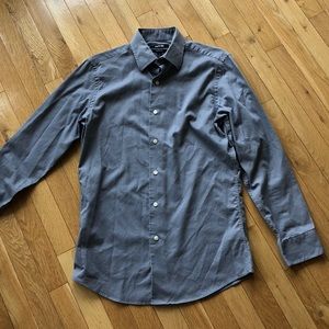 15- 32/33 dress shirt apt. 9